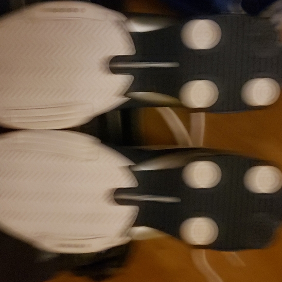 Brand new Nike shocks ,size 13 blue and white - Picture 2 of 5
